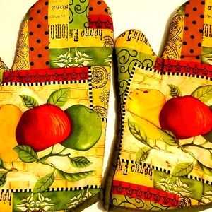 🍎 Apple🍏 oven mitts